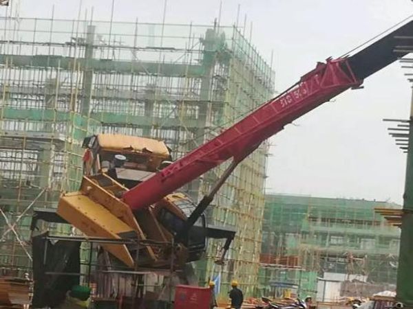 柳林县吊车公司_吊车出租公司设备先进